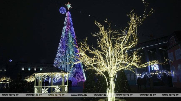 New Year Tree in Minsk among top ten tallest in CIS