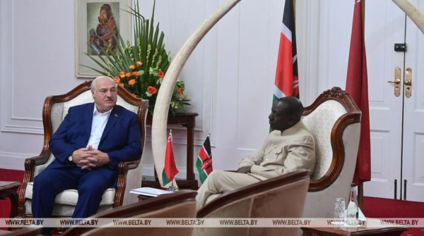Lukashenko holds talks with Kenyan president