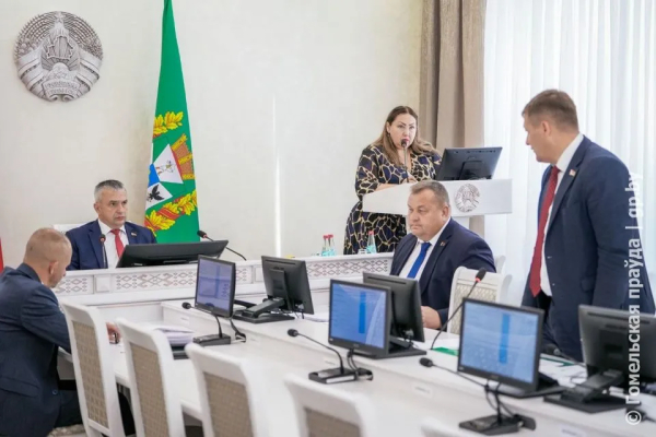 Время дорого стоит. Председатель облисполкома Иван Крупко провел совещание по вопросам сельского хозяйства