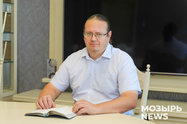 Обновление дорожного покрытия, ликвидация свалки, порядок на кладбище. Депутат Андрей Алексеев – о сделанном