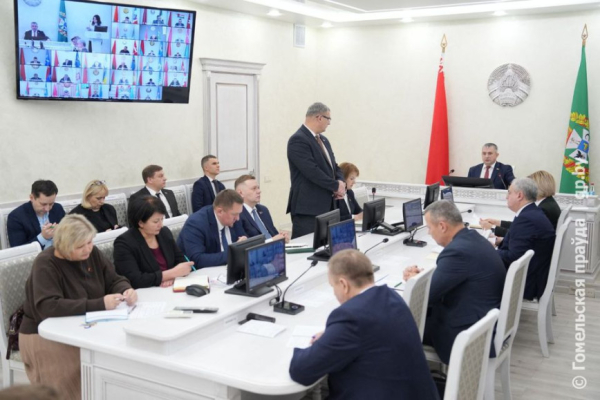 На аппаратном совещании в облисполкоме обсудили сокращение количества долгостроев